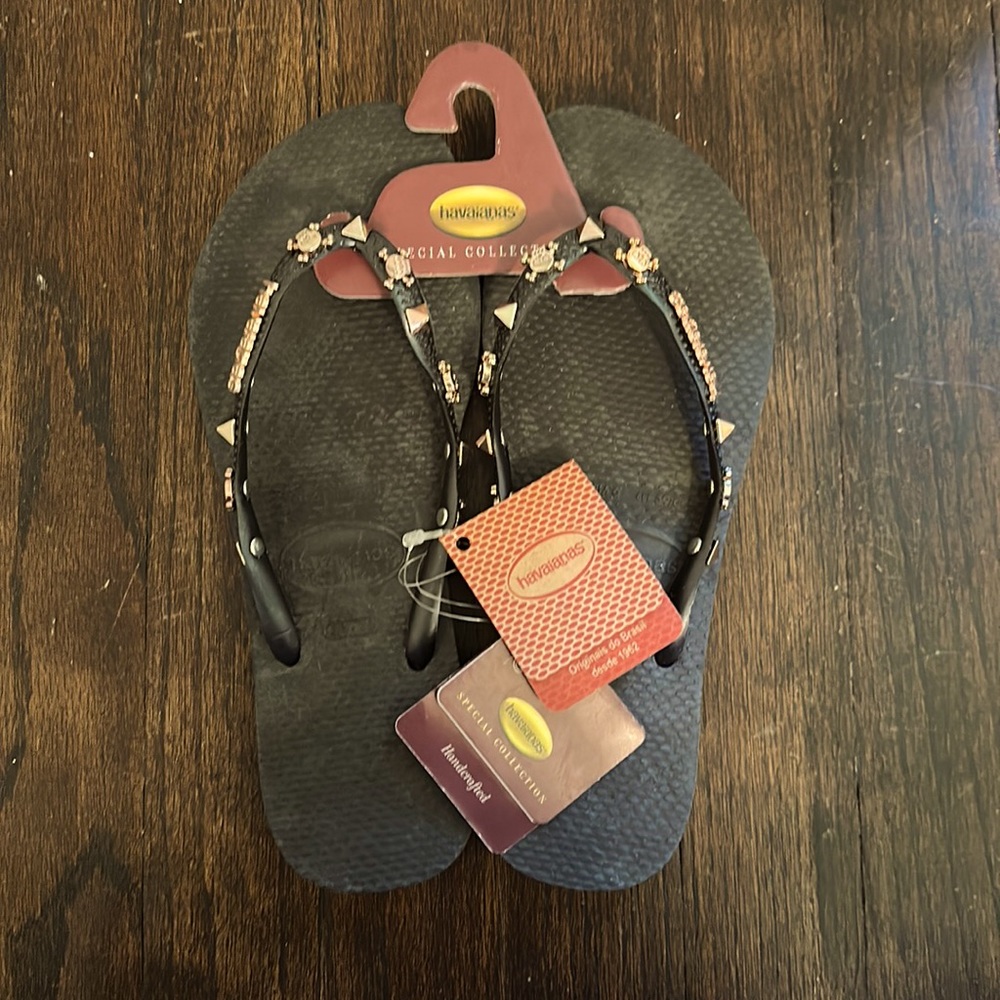 Havaianas Slim Special Collection Flip Flops Black with Rose Gold Hardware 37/38